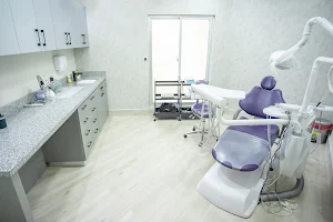 Dr G Dental Boutique image