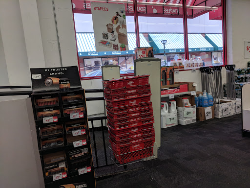 Office Supply Store «Staples», reviews and photos, 2299 Summer St, Stamford, CT 06905, USA
