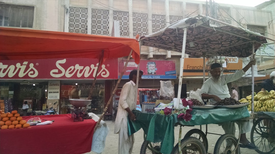 Servis Shoes Latifabad