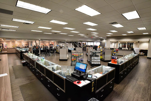 Camera Store «Roberts Camera», reviews and photos, 220 E St Clair St, Indianapolis, IN 46204, USA