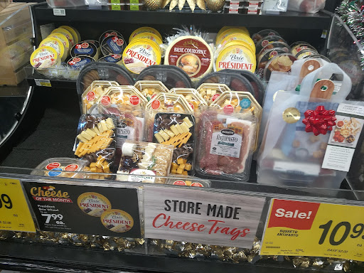 Grocery Store «Jewel-Osco», reviews and photos, 16 S Waukegan Rd, Deerfield, IL 60015, USA