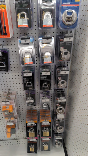 Truck Rental Agency «U-Haul Moving & Storage of Lubbock», reviews and photos, 1613 34th St, Lubbock, TX 79411, USA