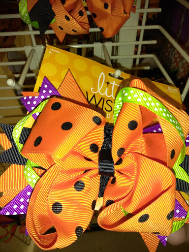 Craft Store «Hobby Lobby», reviews and photos, 290 Hawthorn Village Commons, Vernon Hills, IL 60061, USA