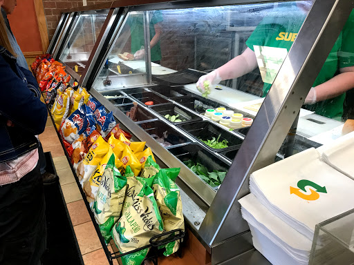 Restaurant «SUBWAY®Restaurants», reviews and photos, 40 W Terra Cotta Ave, Crystal Lake, IL 60014, USA