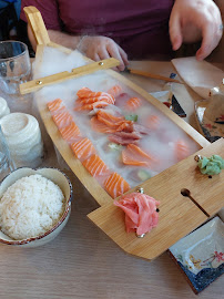 Sashimi du Restaurant japonais IZAKAYA à Le Grand-Quevilly - n°1