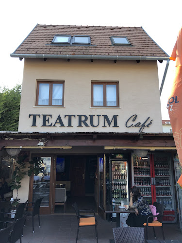 Teatrum Cafe - Kocsma