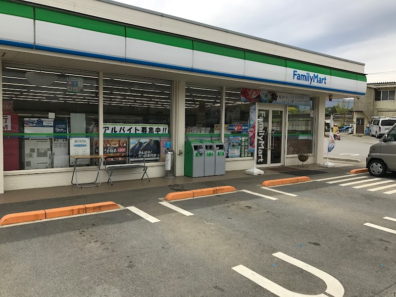 ファミリーマート 北杜長坂日野春店