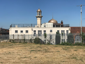 Darul Barakaat Mosque and Guest House