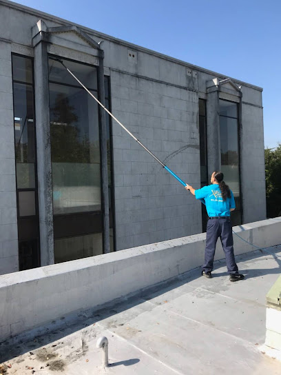 Valley Window & Gutter Cleaning