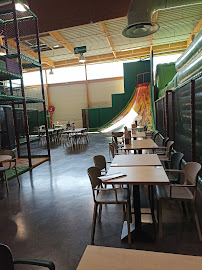 Atmosphère du La Brasserie du 10.55 | Chalon - Restaurant, Bar, Bières Artisanales à Chalon-sur-Saône - n°6