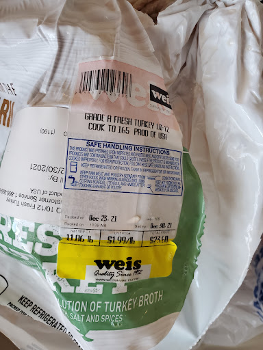 Grocery Store «Weis Markets», reviews and photos, 1102 N Queen St, Martinsburg, WV 25404, USA