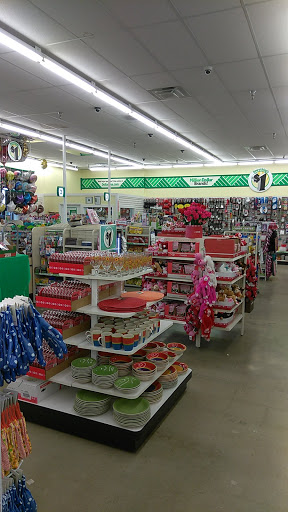Dollar Store «Dollar Tree», reviews and photos, 406 S 1st St #1, La Grange, KY 40031, USA