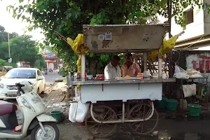 Bombay Vadapav Centre image