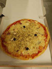 Plats et boissons du Pizzeria St sat pizza à Saint-Saturnin-lès-Avignon - n°4