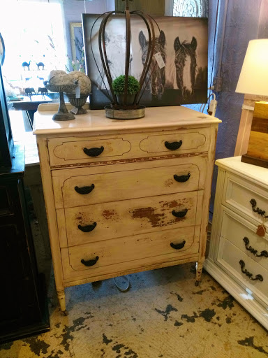 Used Furniture Store «Summer House Furniture», reviews and photos, 3620 S Manhattan Ave, Tampa, FL 33629, USA