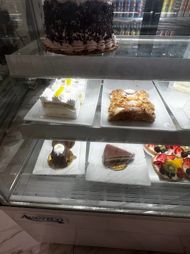 Ice Cream Shop «Dolce Gelato Cafe», reviews and photos, 41870 Garfield Rd, Charter Twp of Clinton, MI 48038, USA