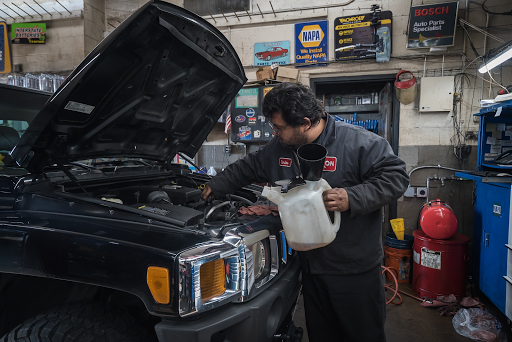 Auto Repair Shop «Aspen Hill Exxon», reviews and photos, 14011 Georgia Ave, Aspen Hill, MD 20906, USA