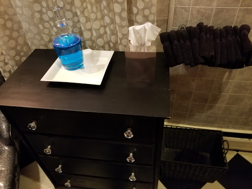 Waxing Hair Removal Service «Bombshell Brazilian Waxing And Beauty Lounge», reviews and photos, 10 S Crenshaw Ave, Richmond, VA 23221, USA