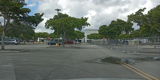 Shopping Mall «Market on University», reviews and photos, 1041 S University Dr, Plantation, FL 33324, USA