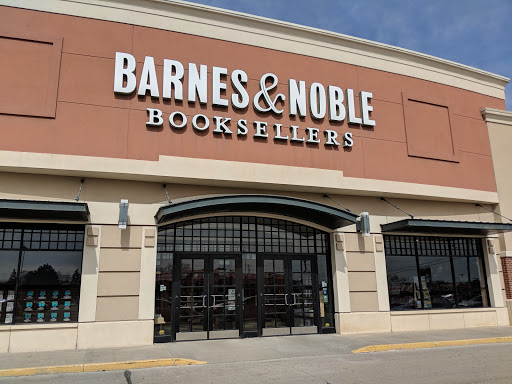 Book Store «Barnes & Noble», reviews and photos, 4935 S 76th St, Greenfield, WI 53220, USA