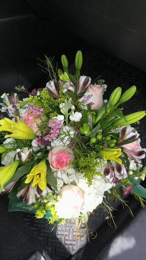 Florist «Flowers From the Farm», reviews and photos, 1035 Shepard Ave, Hamden, CT 06514, USA