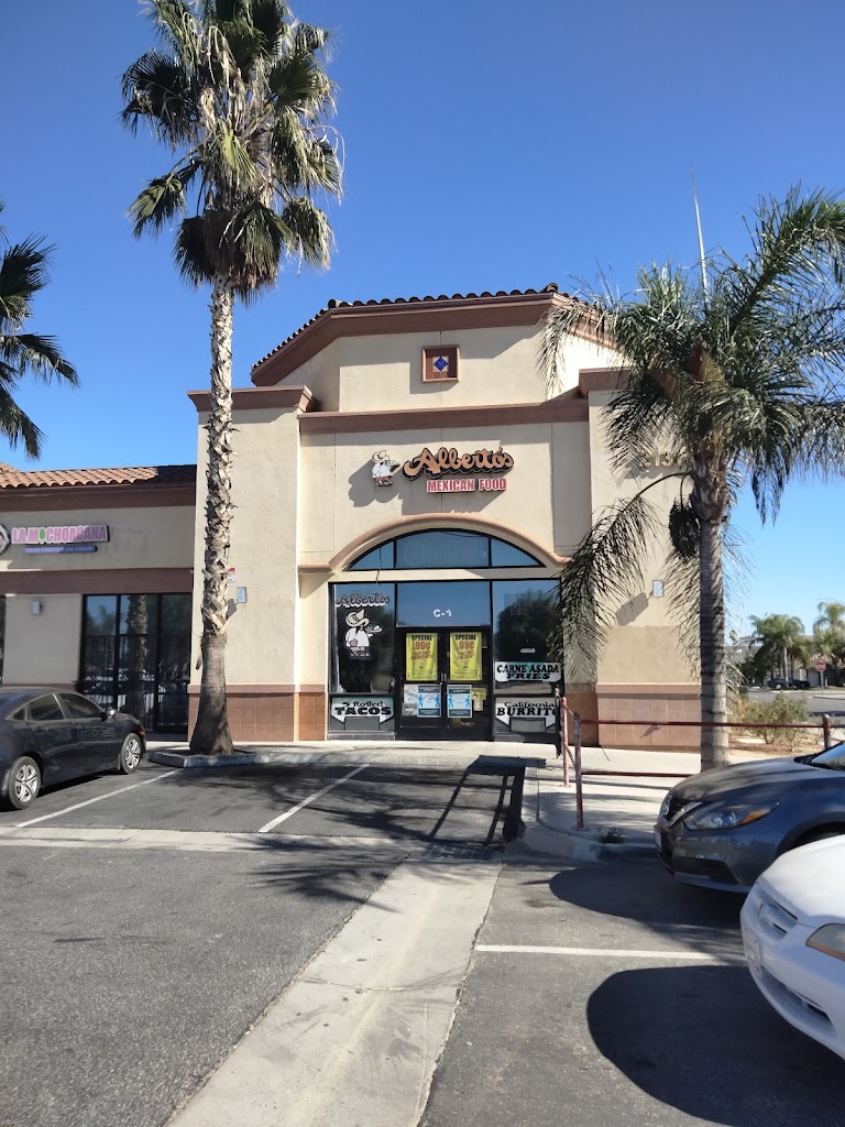 Alberto's Mexican Food 92571