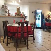 Atmosphère du Restaurant asiatique Soir d'Asie à Saint-Maximin-la-Sainte-Baume - n°8
