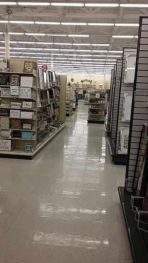 Craft Store «Hobby Lobby», reviews and photos, 3925 Dodge St, Dubuque, IA 52003, USA