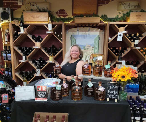 Liquor Store «T & R Wines & Liquors», reviews and photos, 145 Market St, Potsdam, NY 13676, USA