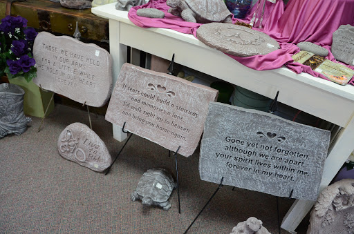 Florist «Newports Flowers», reviews and photos, 2125 Wilson Ave SW, Cedar Rapids, IA 52404, USA