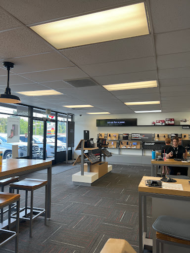 Cell Phone Store «Verizon Wireless - Cellular Plus», reviews and photos, 12914 NE Hwy 99, Vancouver, WA 98686, USA