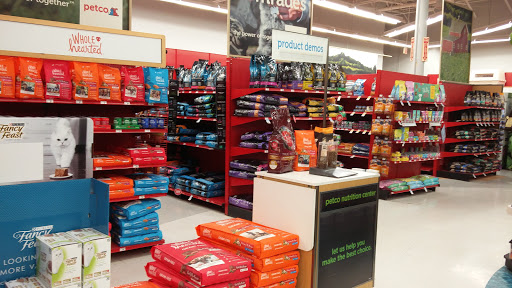 Pet Supply Store «Petco Animal Supplies», reviews and photos, 125 Lincoln Hwy, Exton, PA 19341, USA
