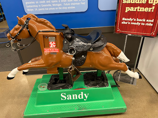 Grocery Store «Meijer», reviews and photos, 250 Meijer Dr, Gaylord, MI 49735, USA