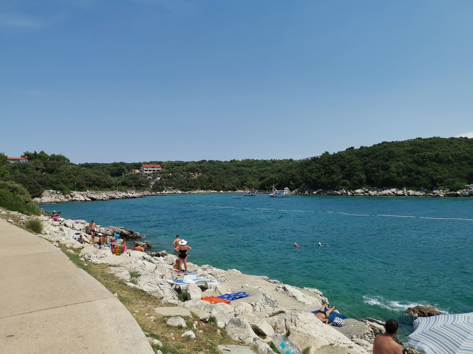 Foto af Matovica beach faciliteter område