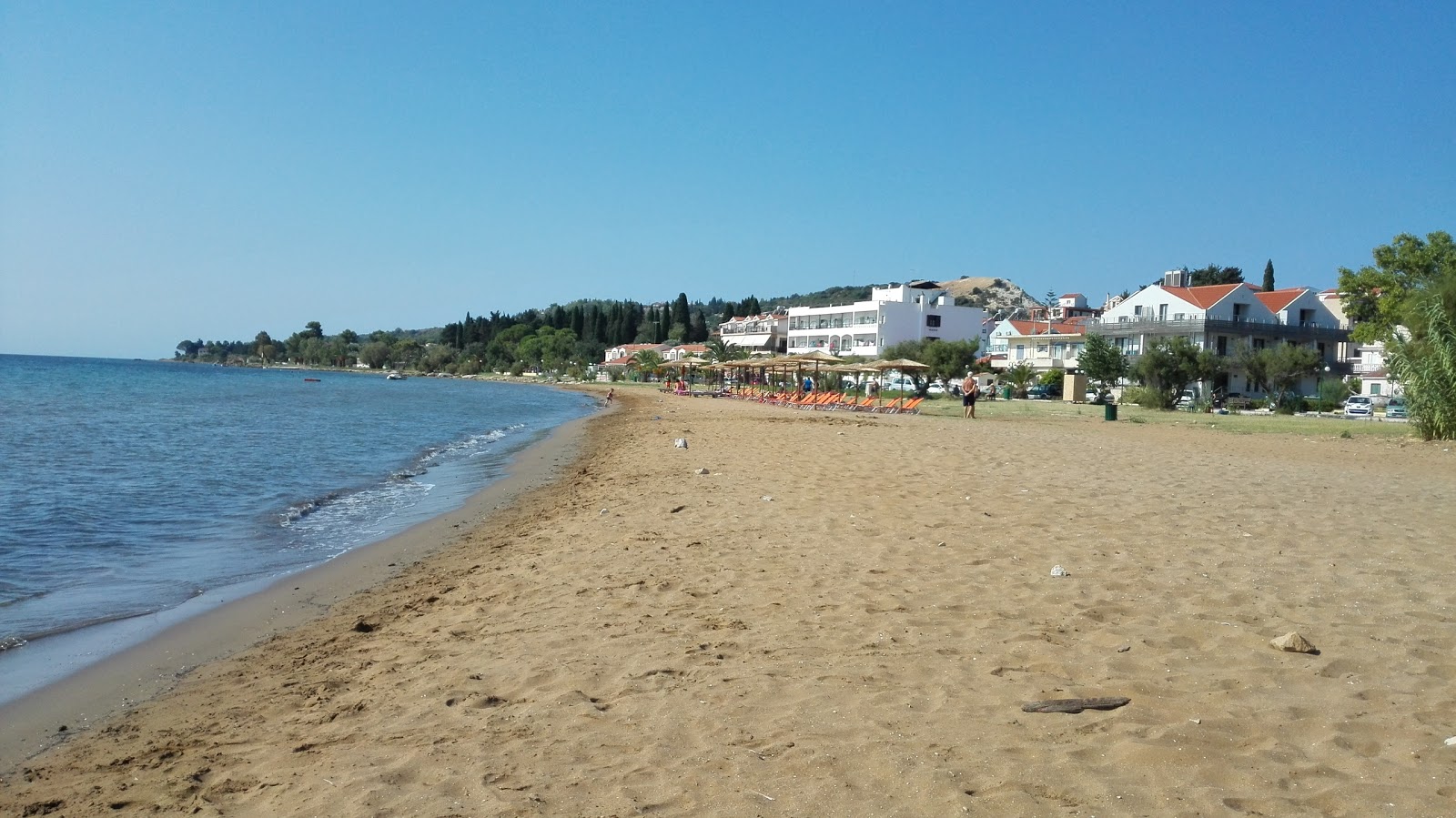 Photo de Fikia beach avec un niveau de propreté de partiellement propre