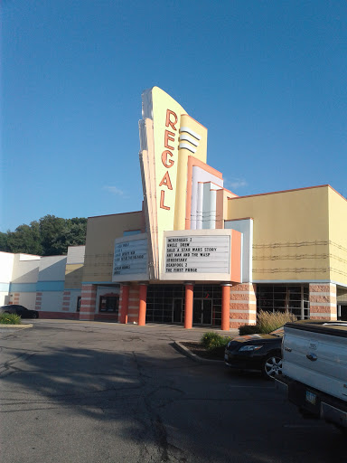 Movie Theater «Regal Cinemas Interstate Park 18», reviews and photos, 1089 Interstate Pkwy, Akron, OH 44312, USA