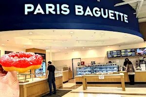 Paris Baguette image
