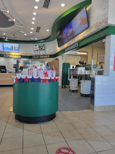 Donut Shop «Krispy Kreme Roanoke», reviews and photos, 1625 Hershberger Rd NW, Roanoke, VA 24012, USA