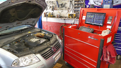 Mechanic «I & C Auto Repair», reviews and photos, 3454 N Sheffield Ave, Chicago, IL 60657, USA