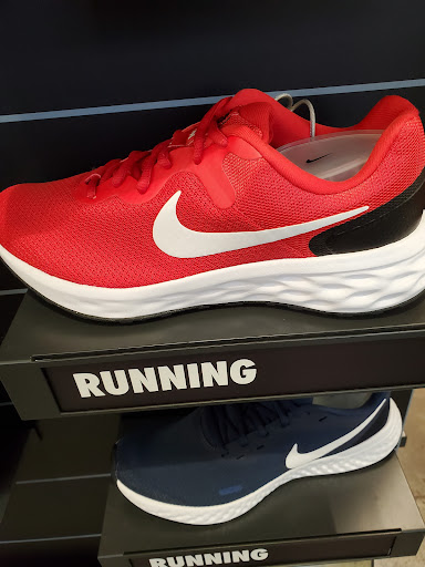 Sporting Goods Store «Nike Factory Store», reviews and photos, 2650 NE Martin Luther King Jr Blvd, Portland, OR 97212, USA