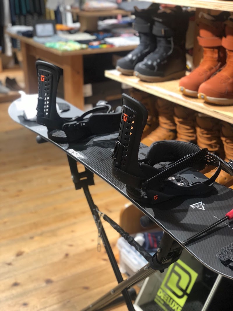 スノーボードショップ リード大阪 大阪府大阪市浪速区敷津東 スポーツ用品店 グルコミ