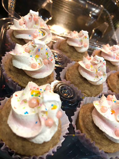 Pet Supply Store «Lazy Creek Discount Pet Food & Supplies», reviews and photos, 351 E Church St, Leesville, SC 29070, USA