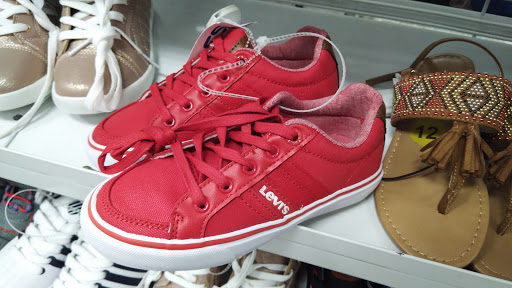 Clothing Store «Ross Dress for Less», reviews and photos, 13510 Whittier Blvd, Whittier, CA 90605, USA