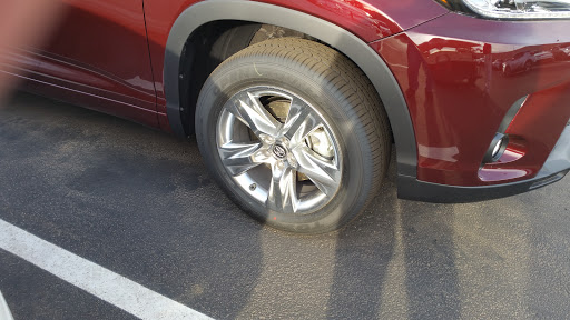 Toyota Dealer «Big Two Toyota of Chandler», reviews and photos, 1250 S Gilbert Rd, Chandler, AZ 85286, USA