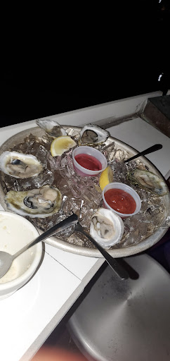 Bar & Grill «Waterclub Marina Bay», reviews and photos, 319 Victory Rd, Quincy, MA 02171, USA