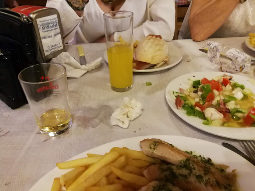 Información y opiniones sobre Bar Amigos de las Sevillanas de Lebrija