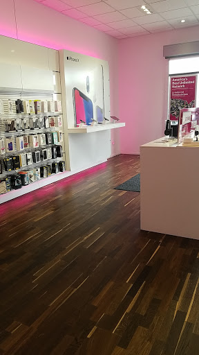 Cell Phone Store «T-Mobile», reviews and photos, 2885 5600 W, West Valley City, UT 84120, USA