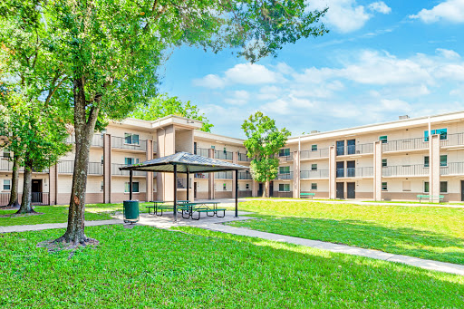 Central Court Apartments image 1