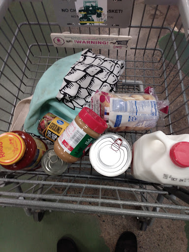 Grocery Store «Fred Meyer», reviews and photos, 14700 SE McLoughlin Blvd, Milwaukie, OR 97267, USA