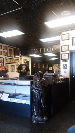 Tattoo and Piercing Shop «Asylum Tattoo», reviews and photos, 3624 Decoursey Ave, Latonia, KY 41015, USA